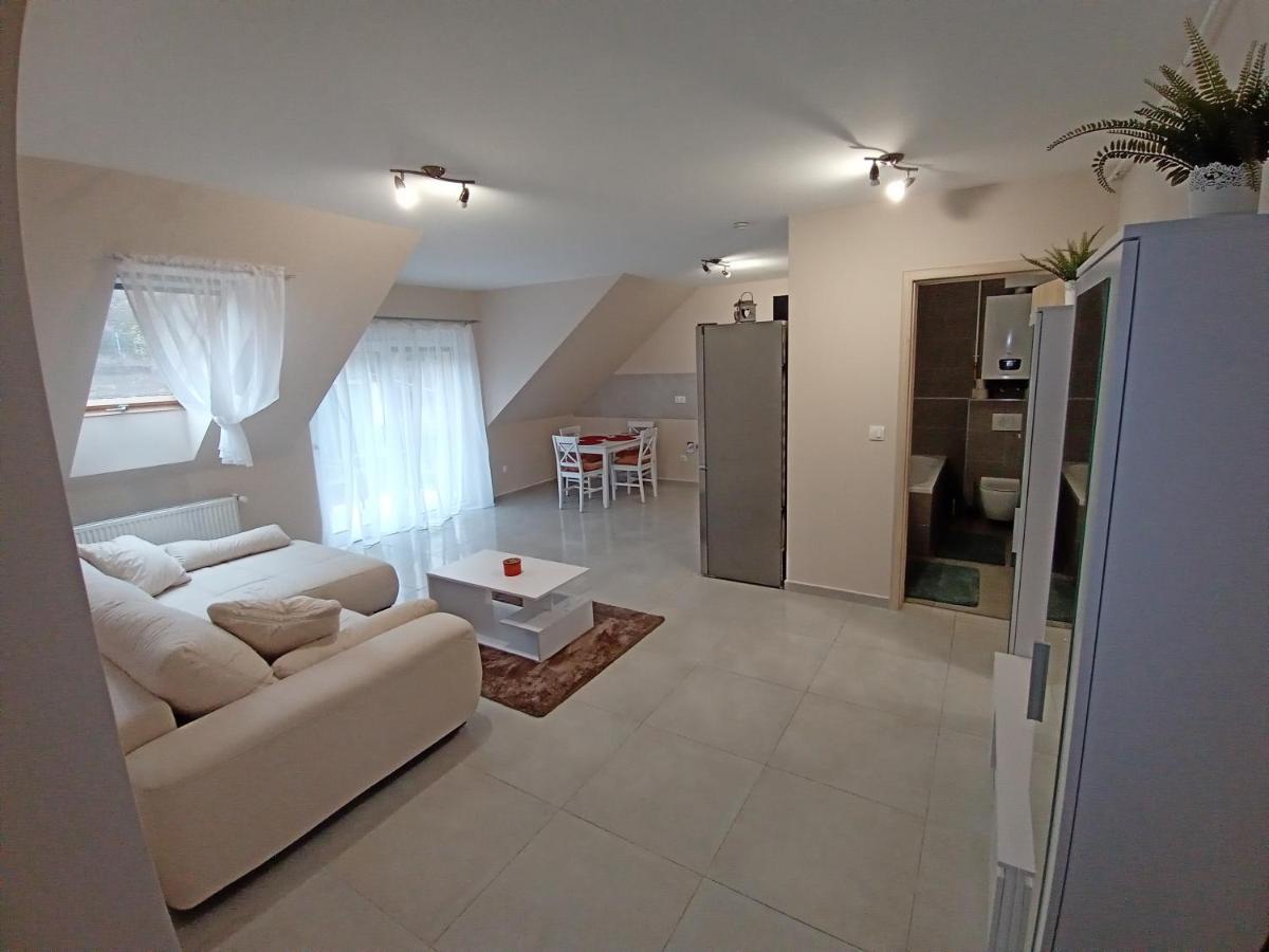 Balance Apartman Eger Bagian luar foto