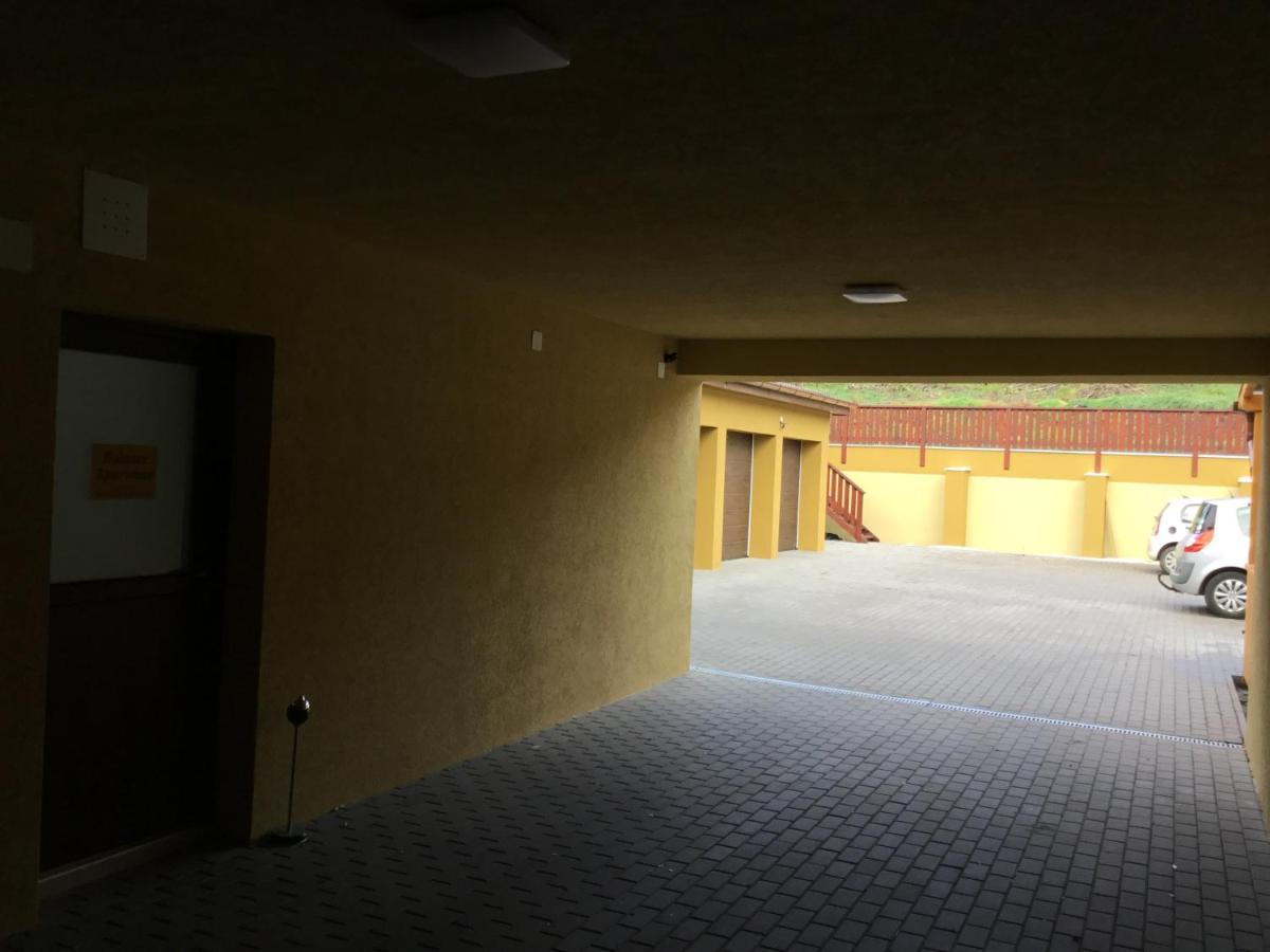 Balance Apartman Eger Bagian luar foto